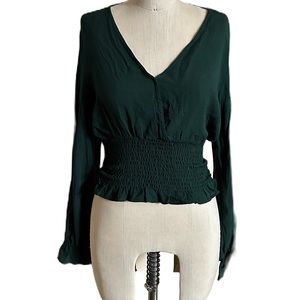 BNWT Paper Crane Women’s Cropped Blouse. Size small